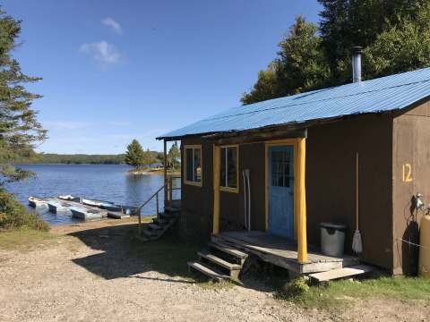 Cabin #12 – Pourvoirie Menjo