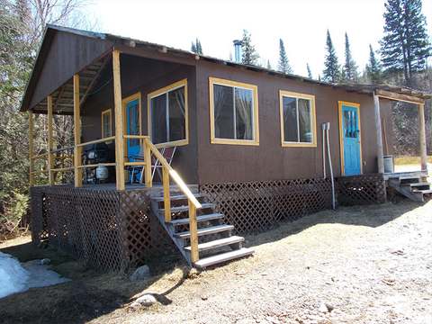 Cabin #12 – Pourvoirie Menjo