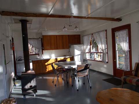 Cabin #5 – Pourvoirie Menjo