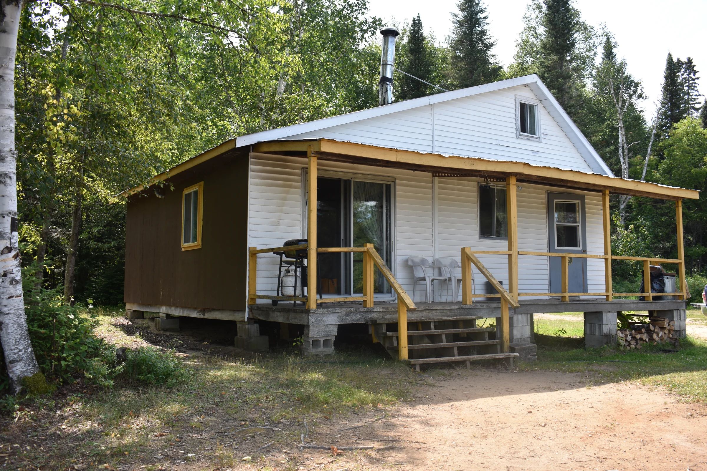 Cabin F-2 – Pourvoirie Menjo