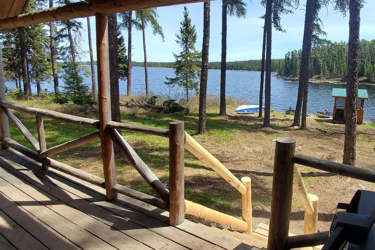Cabin #15 - Saraana West Bay — Pourvoirie Sauterelle – Pourvoirie Sauterelle