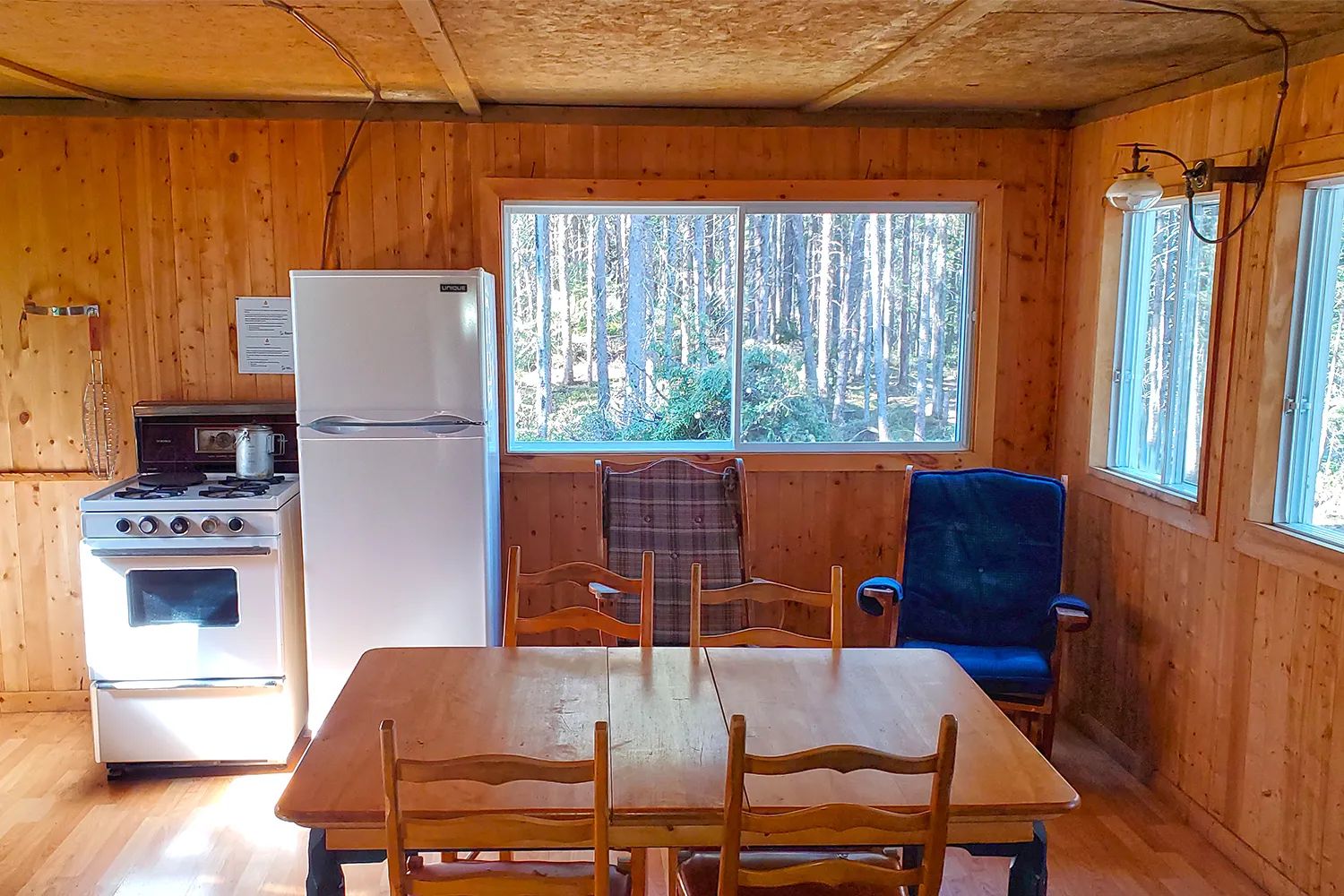Chalet #17 - Baie Saraana Ouest — Pourvoirie Sauterelle – Pourvoirie Sauterelle