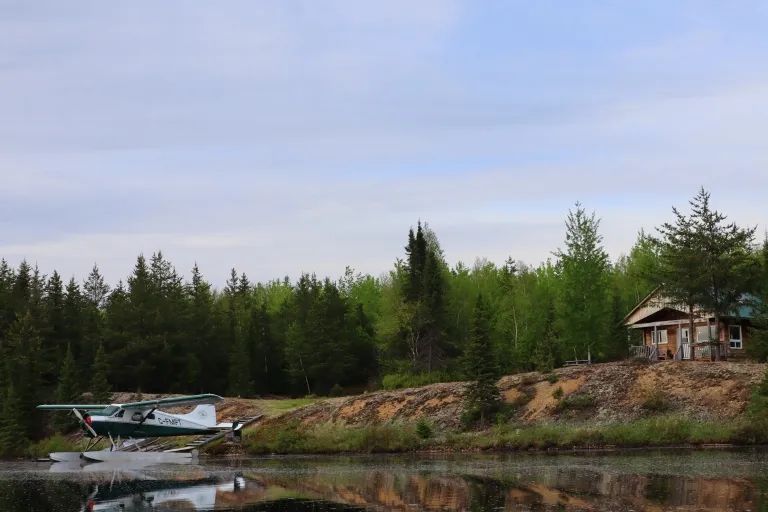 Chalet #18 — Lac Angèle — Pourvoirie Sauterelle – Pourvoirie Sauterelle