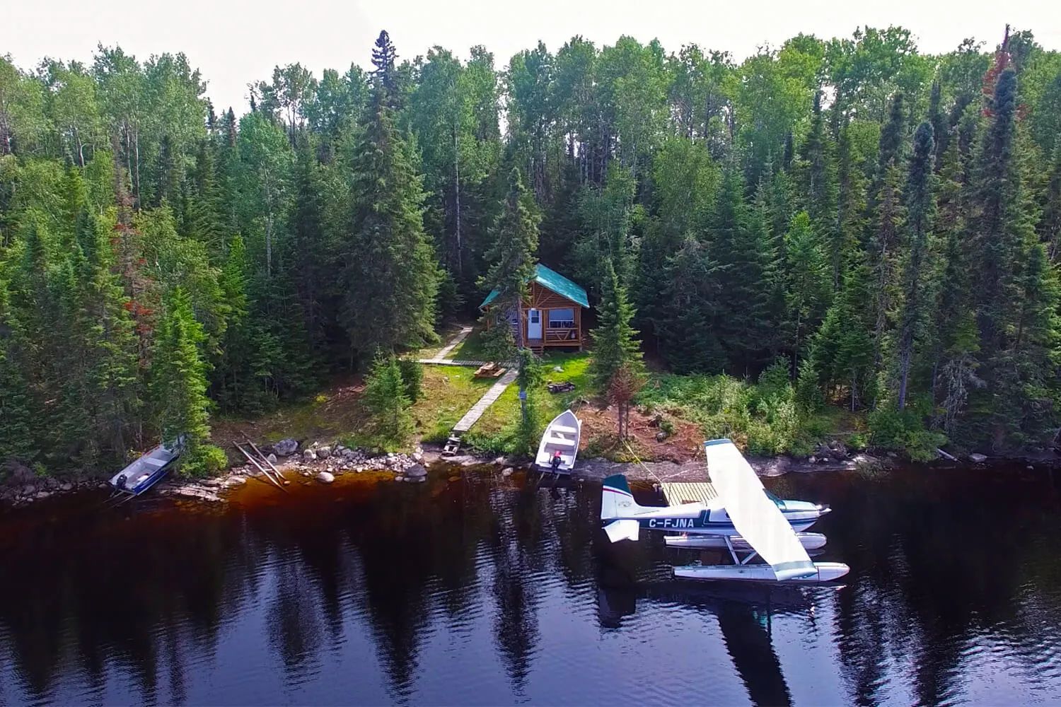Chalet #2 — Lac Sauterelle – Pourvoirie Sauterelle