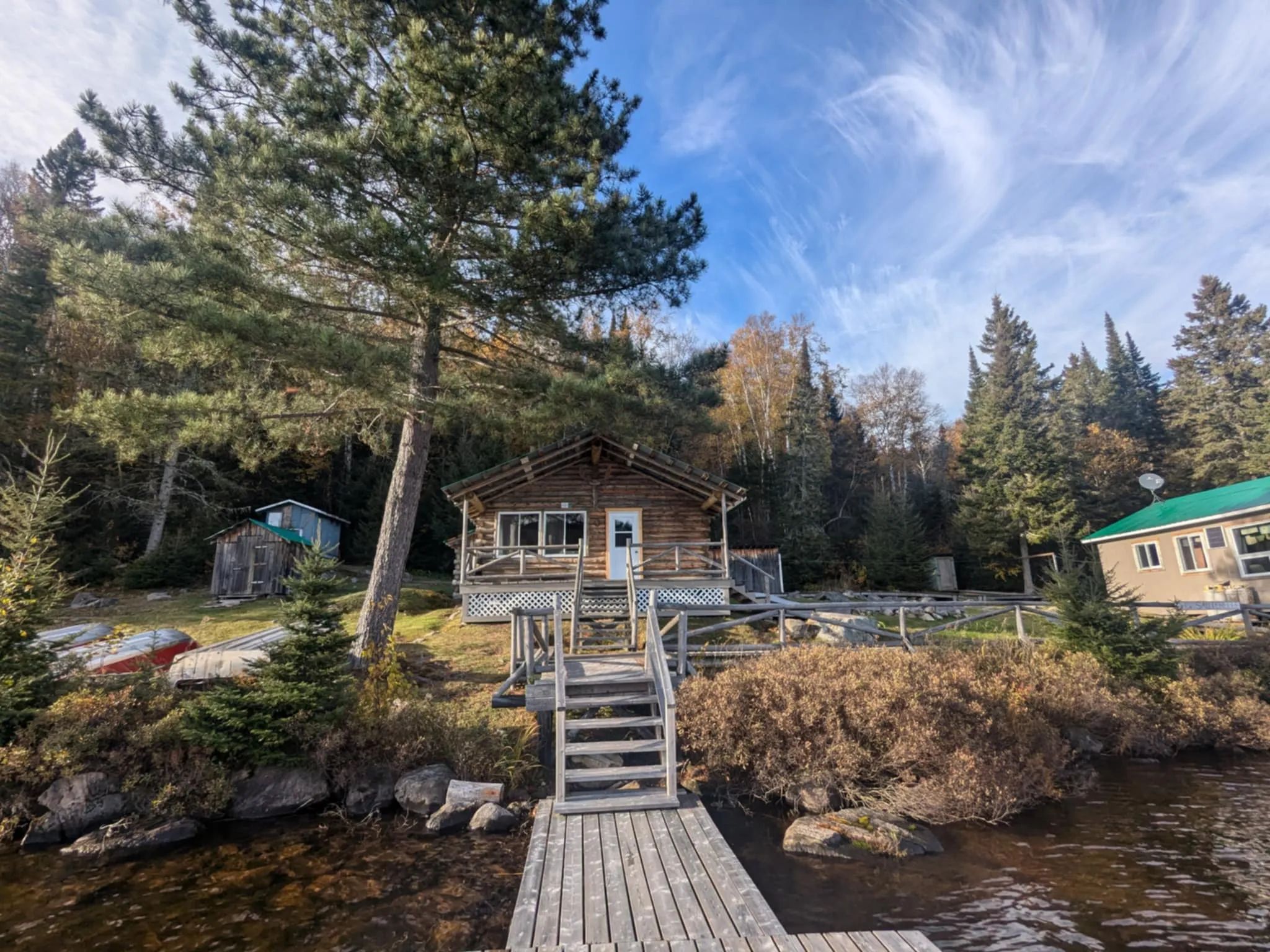 Chalet #2 — Lac Sauterelle — Pourvoirie Sauterelle – Pourvoirie Sauterelle