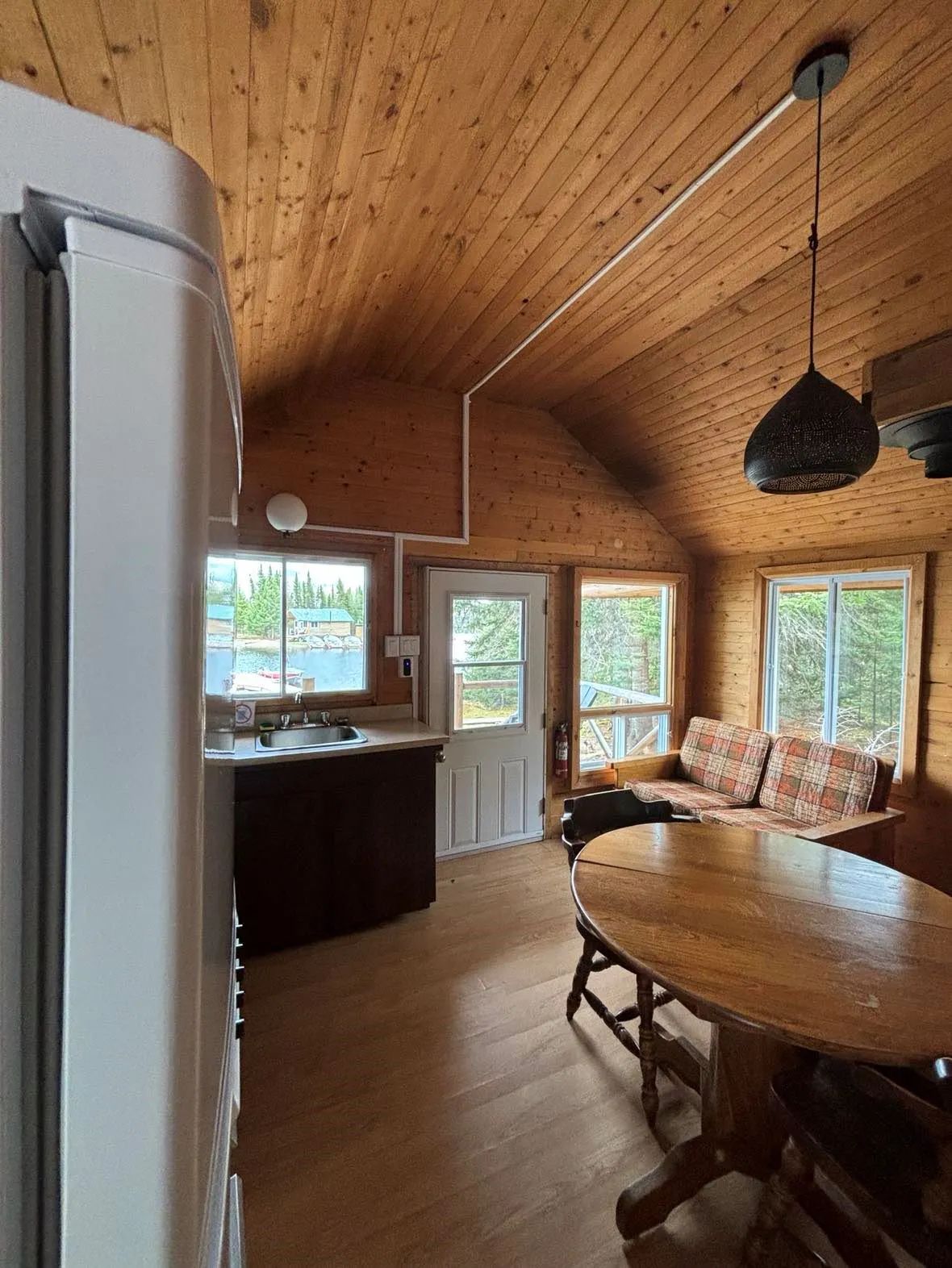 Chalet #22 — Pourvoirie Sauterelle – Pourvoirie Sauterelle