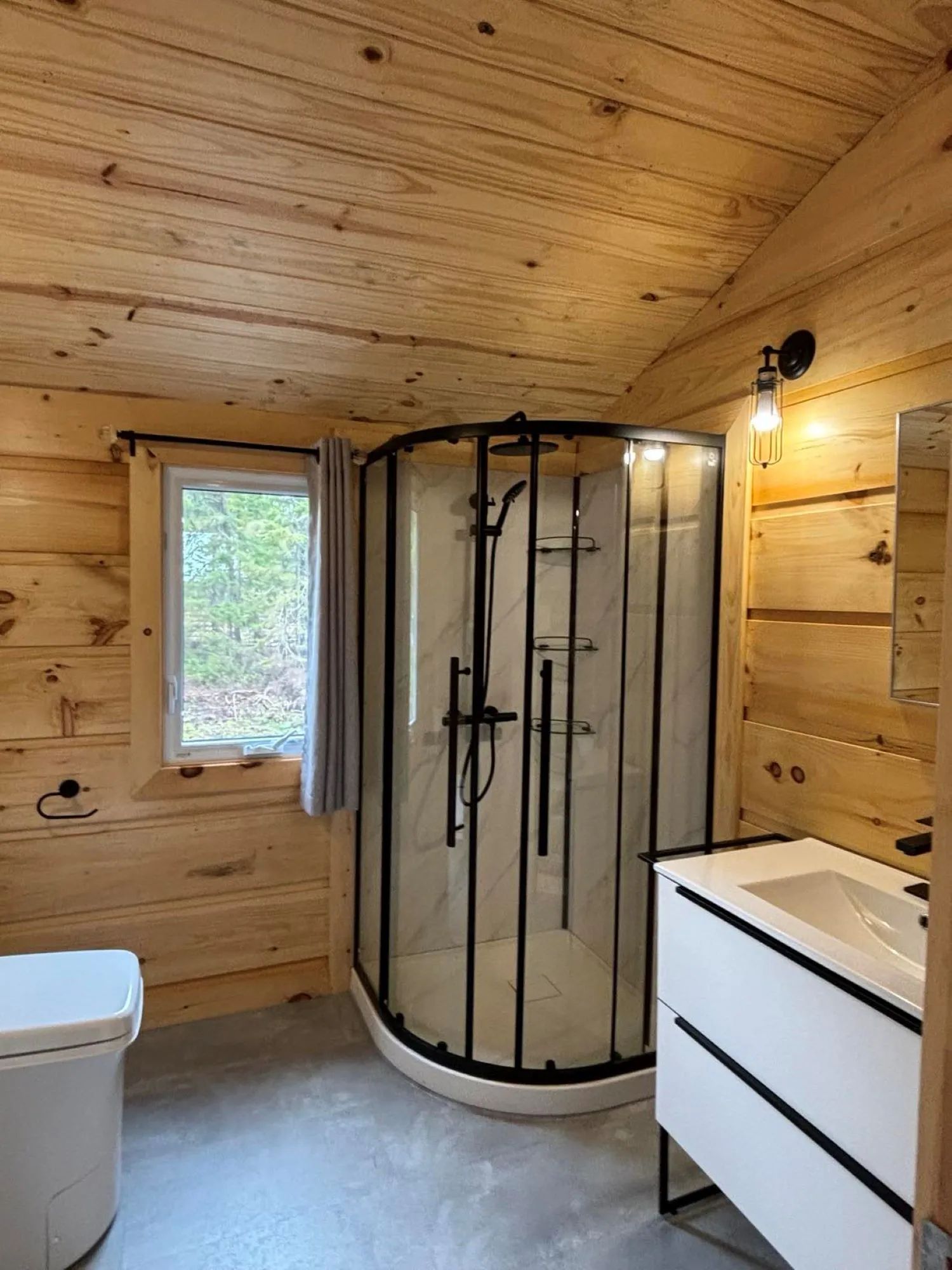 Chalet #24 — Pourvoirie Sauterelle – Pourvoirie Sauterelle