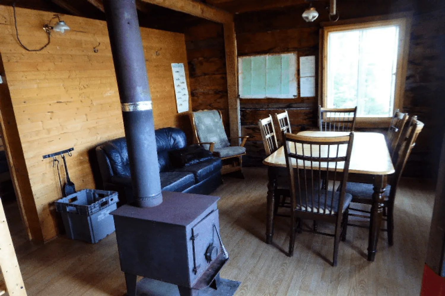 Chalet #3 — Lac Sauterelle – Pourvoirie Sauterelle