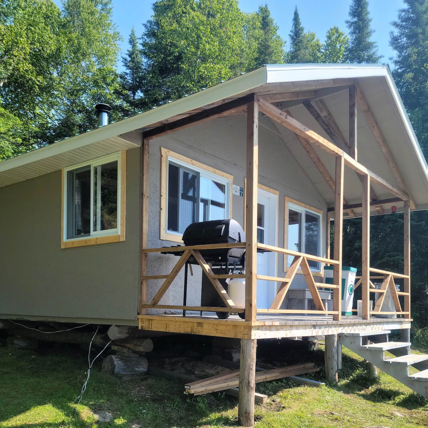 Chalet #3 — Lac Sauterelle — Pourvoirie Sauterelle – Pourvoirie Sauterelle