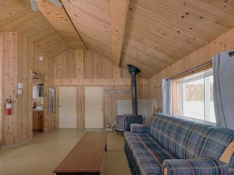 CABIN 5 – Auberge la Barrière (2014)