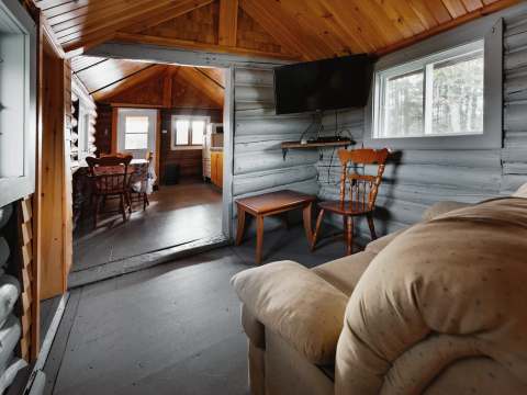 CHALET 7 – Auberge la Barrière (2014)