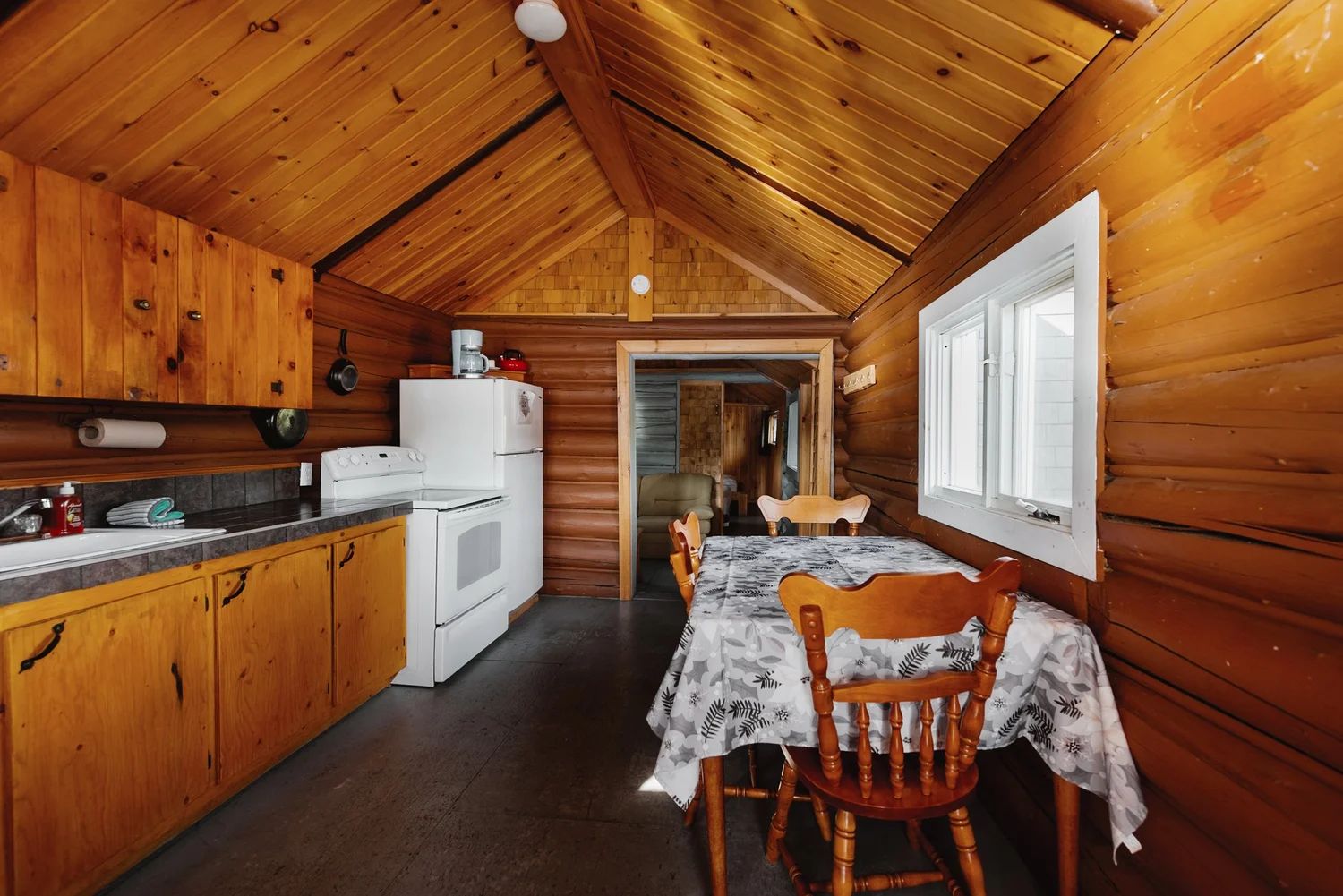 CHALET 7 – Auberge la Barrière (2014)