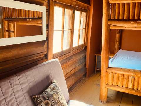 CHALET 9 – Auberge la Barrière (2014)