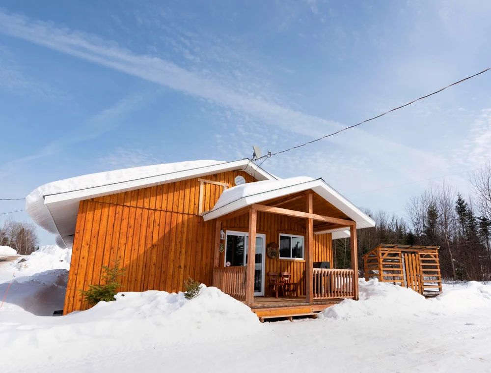 SEMI-DETACHED (JUMELÉE) located in the center of the site. – Auberge la Barrière (2014)