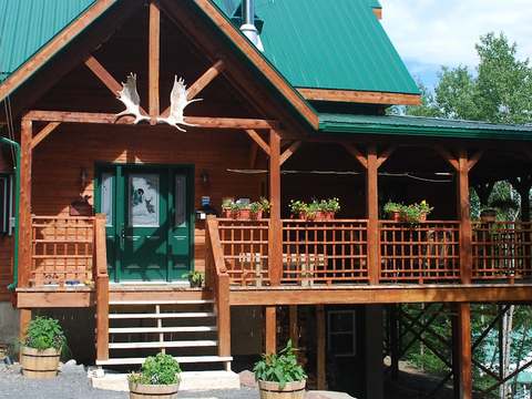 LODGE – Auberge-Pourvoirie de la Rivière Matapédia