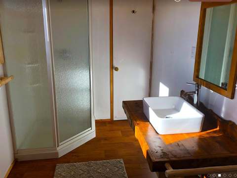 Chalet de groupe – Auberge Wedge Hills Lodge - Circuits Péninsule d'Or