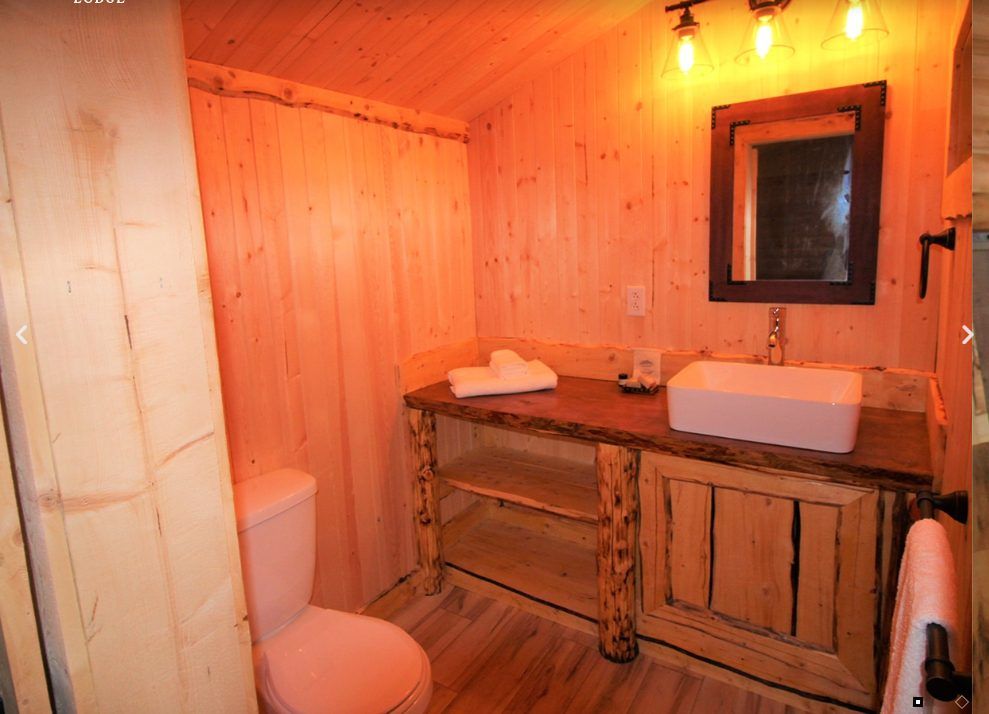 Chalets de l'auberge — Auberge Wedge Hills Lodge - Circuits Péninsule d'Or – Auberge Wedge Hills Lodge - Circuits Péninsule d'Or