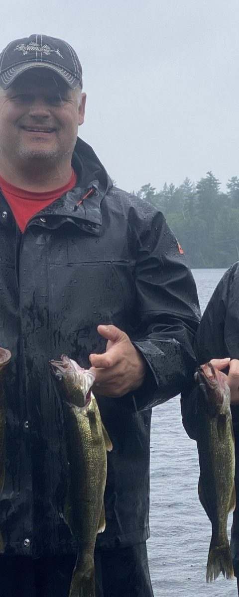 Fishing Smallmouth bass at Camp des 3 Saisons, Abitibi-Témiscamingue, Quebec