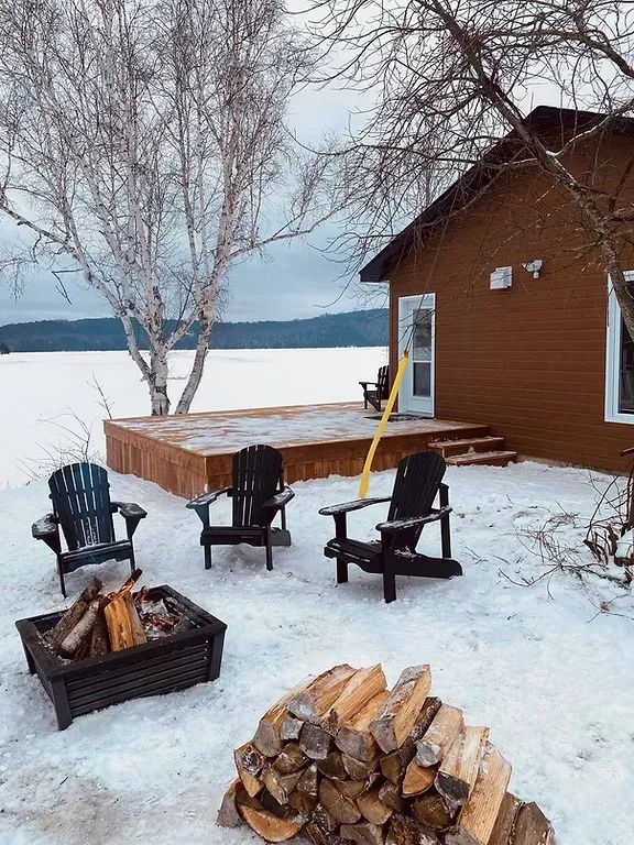 Mini chalet (bord de l'eau) — Centre de Plein-Air du Lac Dudley – Centre de Plein-Air du Lac Dudley
