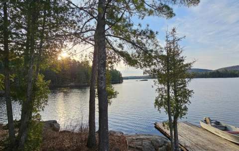 Photo of Chalet du Lac Mcgillivray in Outaouais, QC