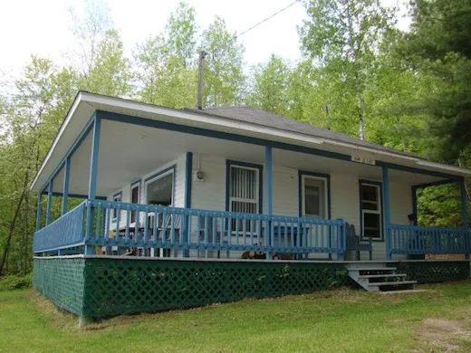 Chalet Sur-le-Lac — Chalets des Bouleaux – Chalets des Bouleaux