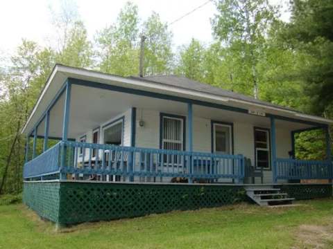 Chalet Sur-le-Lac – Chalets des Bouleaux