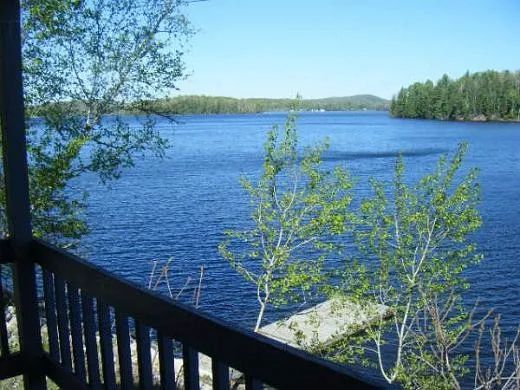 Chalet Sur-le-Lac – Chalets des Bouleaux