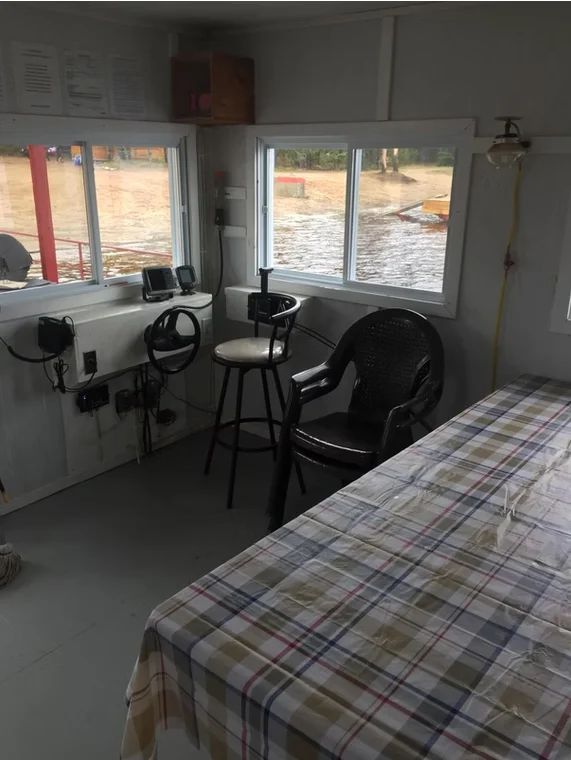 Houseboat 90 — Chalets Gouin Chasse et Pêche – Chalets Gouin Chasse et Pêche