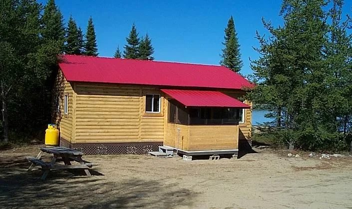 Cabin Deluxe Cabins — Chalets Gouin Chasse et Pêche – Chalets Gouin Chasse et Pêche