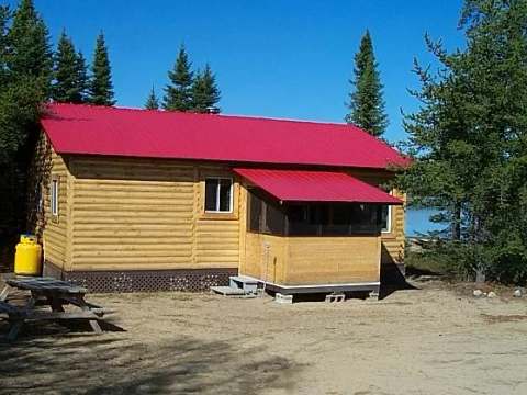 Deluxe Cabins – Chalets Gouin Chasse et Pêche