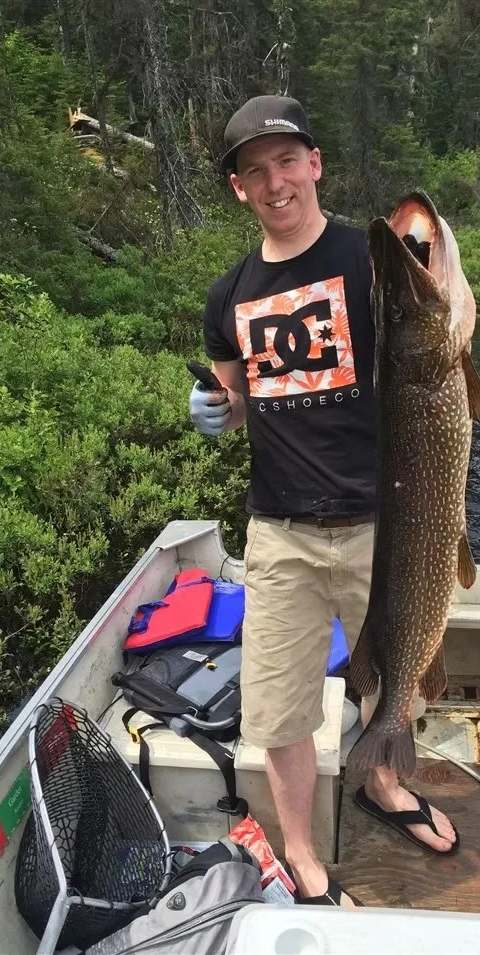 Fishing Northern pike at Chalets Gouin Chasse et Pêche, Mauricie, Quebec