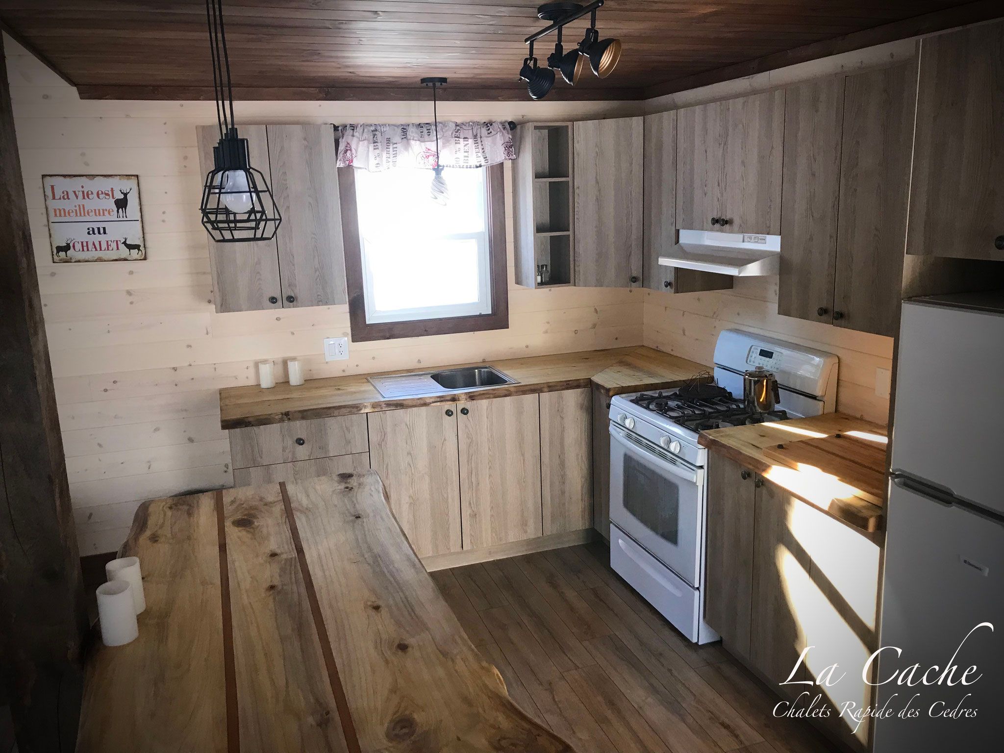 CAMP LA CACHE — Chalets Rapide des Cèdres – Chalets Rapide des Cèdres
