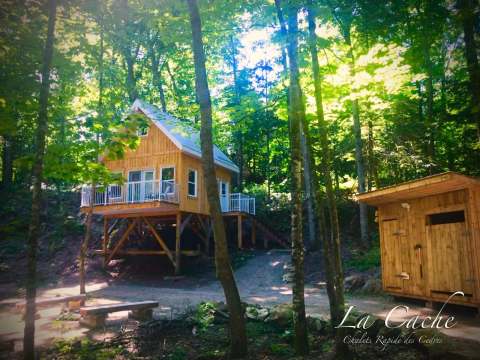 CAMP LA CACHE – Chalets Rapide des Cèdres