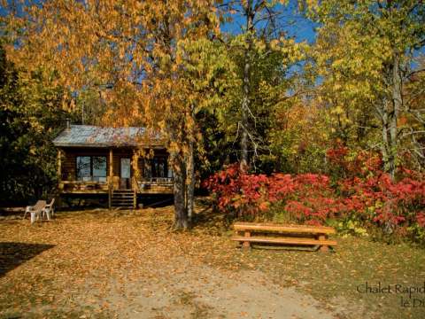 LE DISCRET CABIN – Chalets Rapide des Cèdres