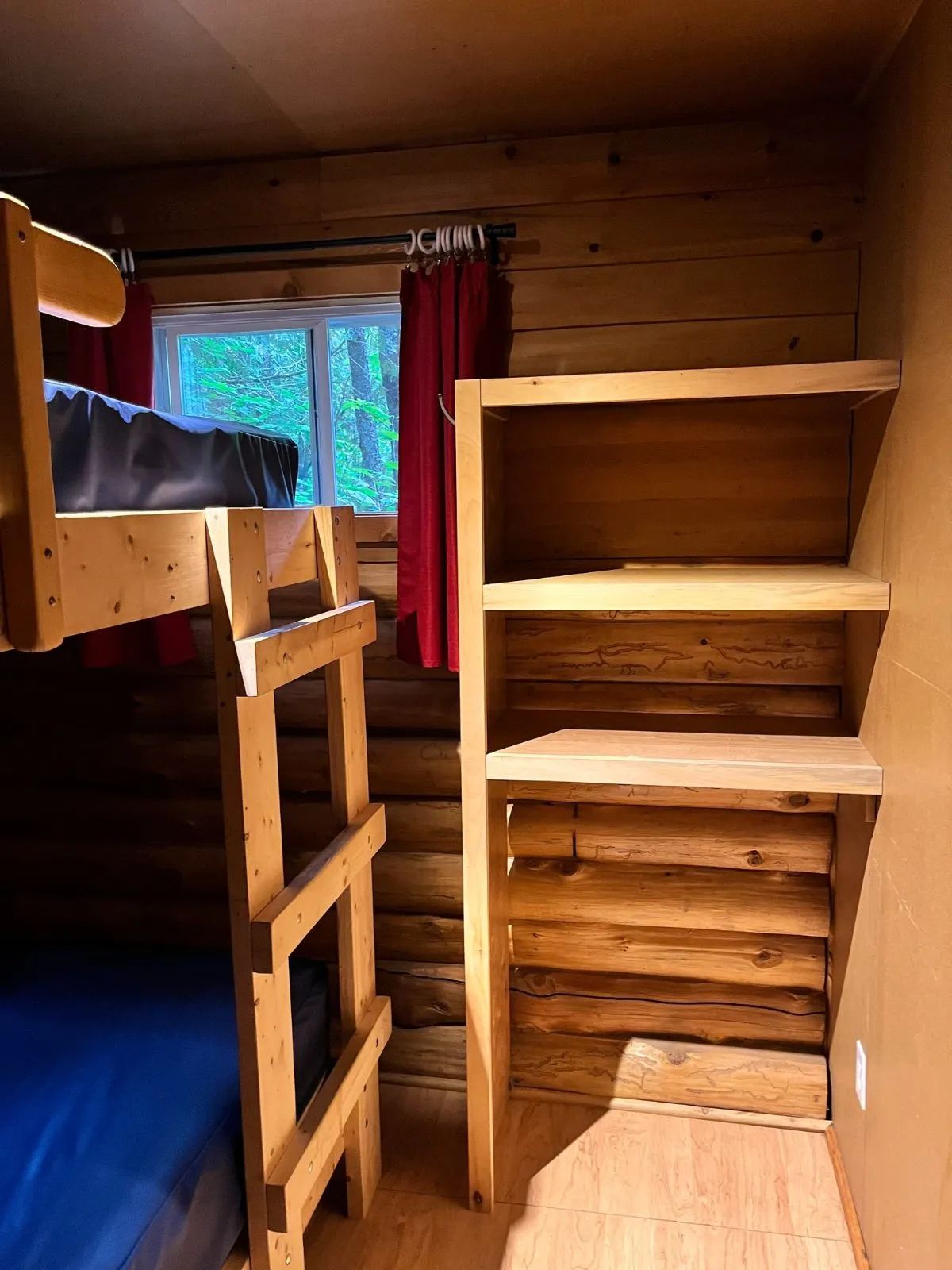 LE DISCRET CABIN – Chalets Rapide des Cèdres