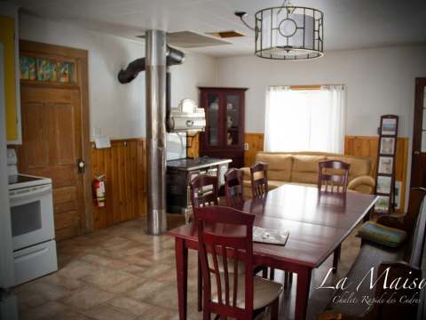 CHALET MAISON ANCESTRALE – Chalets Rapide des Cèdres
