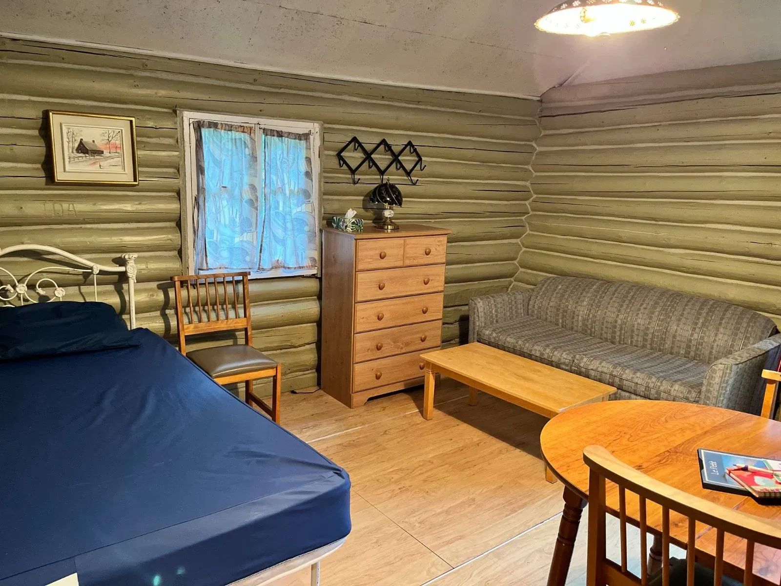 PETIT CHALET — Chalets Rapide des Cèdres – Chalets Rapide des Cèdres