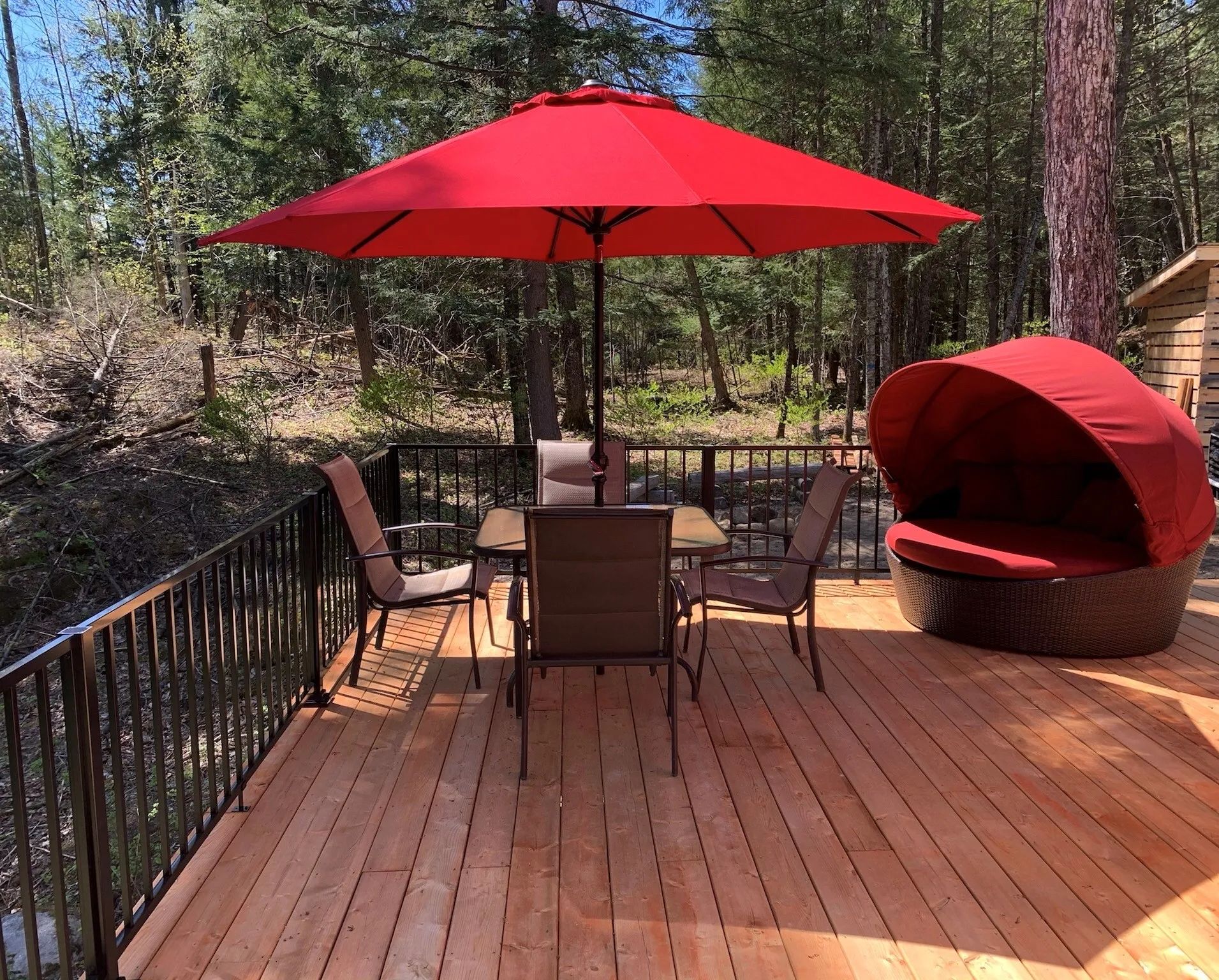 CALEB'S YURT – Chalets Rapide des Cèdres