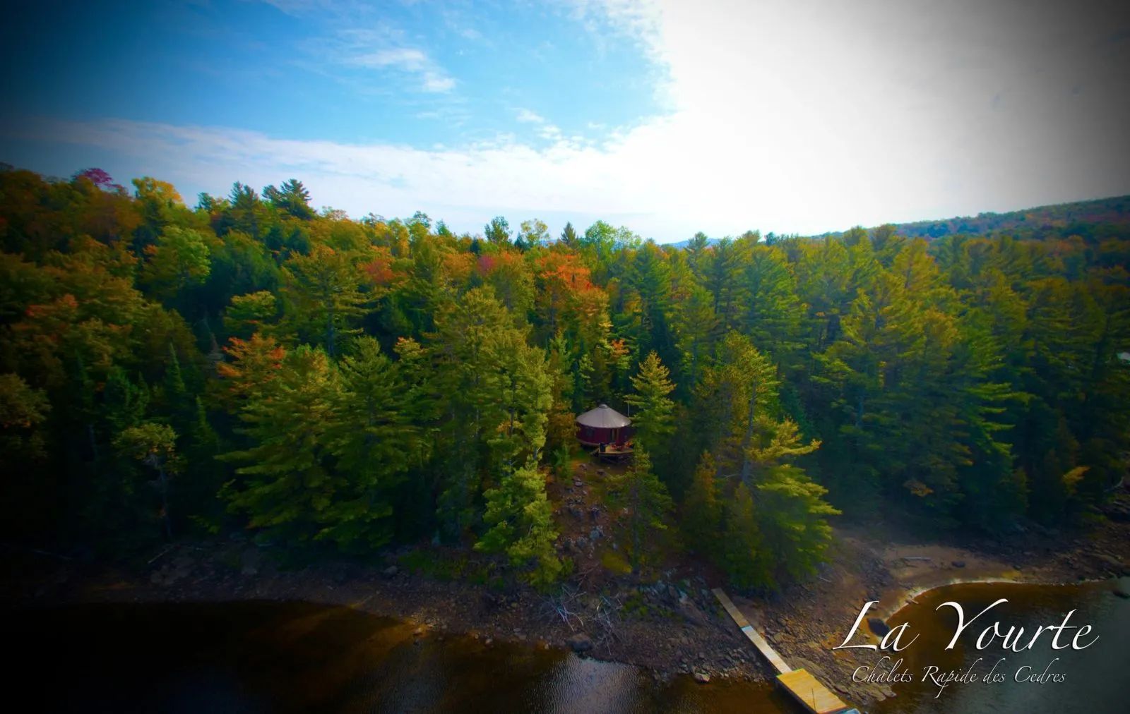 LOON YURT – Chalets Rapide des Cèdres