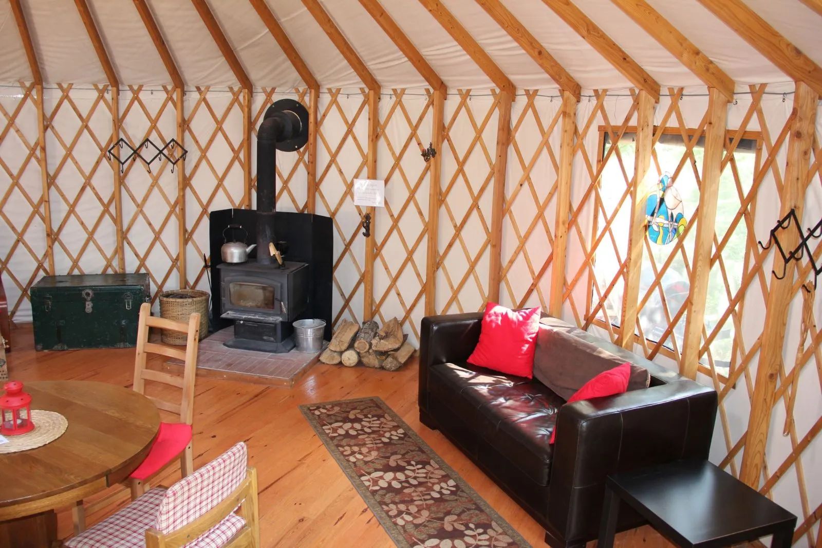 Cabin LOON YURT — Chalets Rapide des Cèdres – Chalets Rapide des Cèdres
