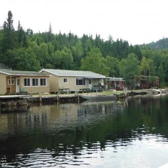 The Cabins – Club Basque