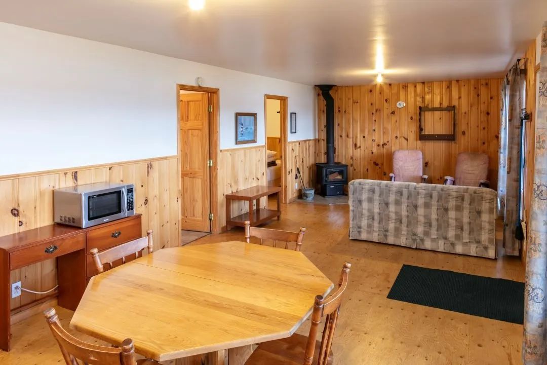 Cabin #2 and #3, Lake des Augustines — Club de chasse et pêche Stramond – Club de chasse et pêche Stramond
