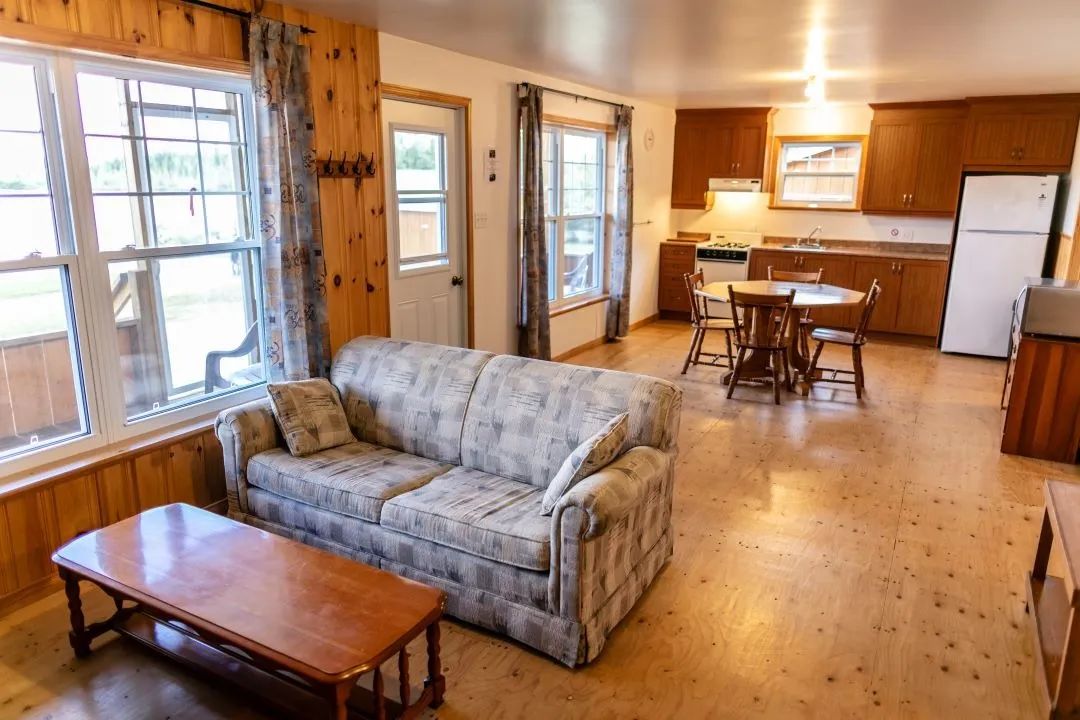 Cabin #2 and #3, Lake des Augustines — Club de chasse et pêche Stramond – Club de chasse et pêche Stramond