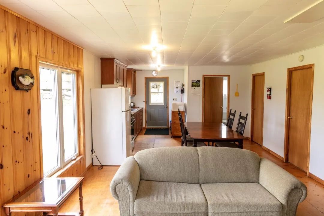 Cabin #8, Lake des Augustines — Club de chasse et pêche Stramond – Club de chasse et pêche Stramond