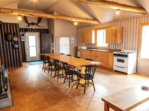 Chalet Lodge, Lac des Augustines – Club de chasse et pêche Stramond
