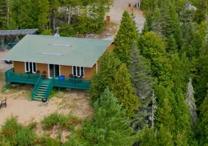 CABIN 9 – Club de Chasse et Pêche Tadoussac