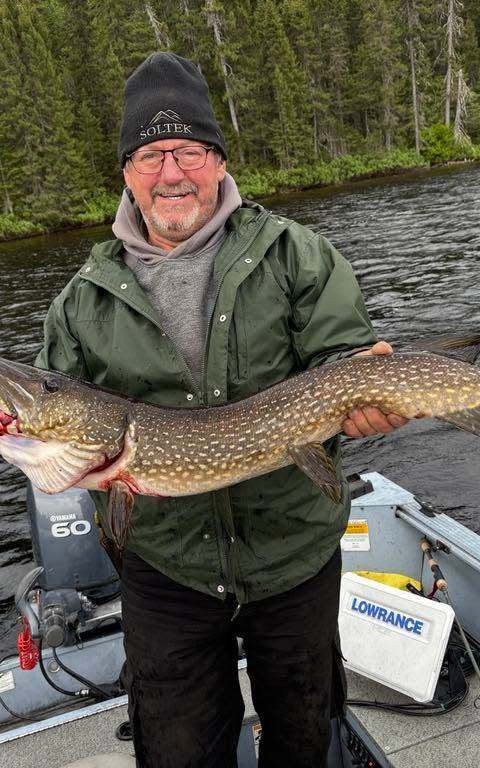 Pêche chez Pourvoirie du Lac Choquette, Mauricie, Québec — photo 2