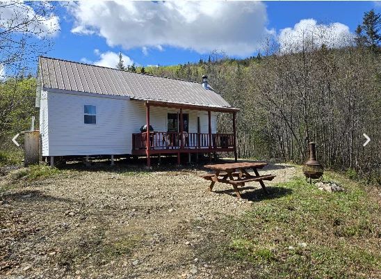 Cabin #11 – Club du Lac des Baies