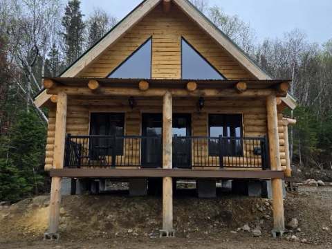 Cabin #6 – Club du Lac des Baies