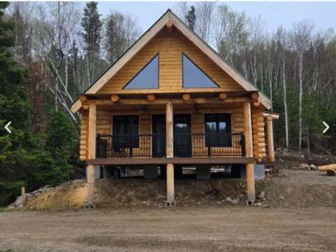 Cabin #8 – Club du Lac des Baies
